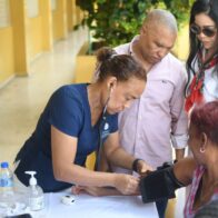 Diputado Joselito Echavarría inicia navidad con operativo médico en SDE