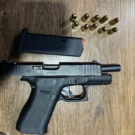 Desmantelan punto de drogas y ocupa pistola sin documentos en Navarrete en Santiago