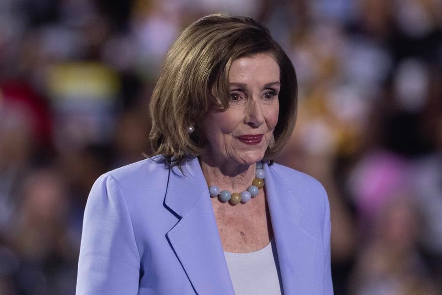 Nancy Pelosi se somete "con éxito" a una operación de cadera tras lesión en Luxemburgo