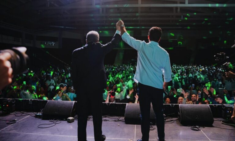 Leonel y Omar encabezan agasajo a dirigentes de FP