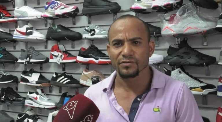 Vendedores de ropa de paca aseguran ventas están flojas en Navidad 8 | Noticias de hoy en República Dominicana WhatsApp Image 2024 12 23 at 12.51.35 PM | Noticias de hoy en De Último Minuto