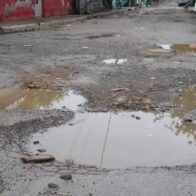 En Sabana Grande de Boyá “maldicen” a ministro de Obras Públicas por promesas incumplidas