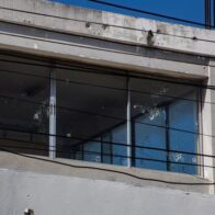 Policías y periodistas heridos de bala en ataque de bandas en principal hospital de Haití