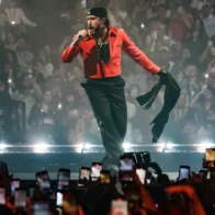 Bad Bunny sorprende a Nueva York con conciertos en el metro y en un club latino