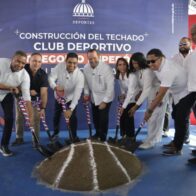 Kelvin Cruz y José Paliza dan inicio a construcción de techados en Puerto Plata