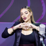 Sandra Berrocal confiesa que “está soltera, pero no sola”