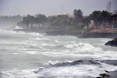 Se mantienen alertas meteorológicas y las recomendaciones marítimas por oleaje peligroso
