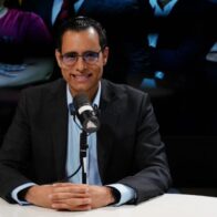 Juan Ariel se confiesa sobre su soltería: “Hasta que no es formal la decisión, uno está en el mercado”