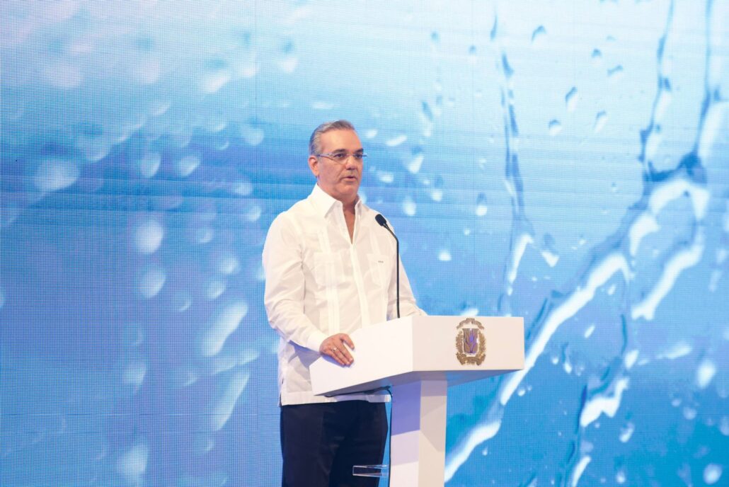 Homero Figueroa presenta reglas que deben "tomar en cuenta" prensa e invitados de LA Semanal