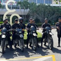 Agentes motorizados respaldan Hotel Embajador, lugar donde presuntamente está Edmundo Gonzáles