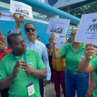 Personal administrativo y de apoyo en los centros de salud exigen inclusión en aumento salarial
