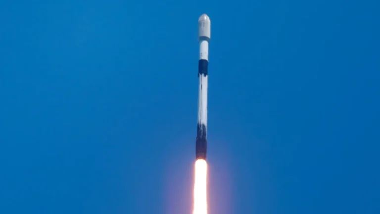 Fuga de combustible habría provocado falla de la nave espacial de SpaceX, informa Elon Musk