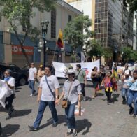 "Con los niños no", el grito de colectivos de Ecuador contra sentencia sobre niña trans