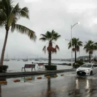Débil vaguada y viento provocarán lluvias este sábado