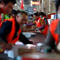 El servicio postal de EE.UU. reanuda la entrada de paquetes procedentes de China y Hong Kong