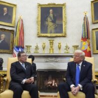 Donald Trump se reúne con el primer ministro de Japón con intención reducir el déficit comercial