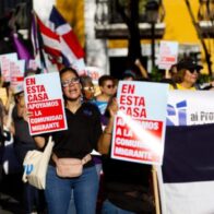 Decenas de personas protestan en Puerto Rico contra la política migratoria de Donald Trump