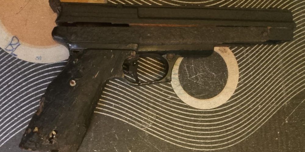 PN apresa a hombre con arma de fabricación artesanal en La Vega