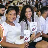 Presidente Abinader resalta entrega de 50,000 becas en cinco años y expansión de educación superior