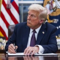 Trump firma una orden para reducir el coste de la fecundación in vitro y facilitar su uso