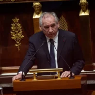 Piden dimisión del primer ministro francés por acusaciones de tapar abusos en una escuela