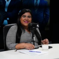 Carolina Abreu llama "trepadores políticos" a Roberto Salcedo y a Robertico