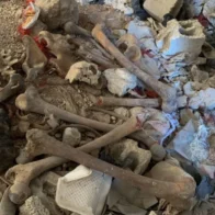 Hallan una fosa común con 17 cadáveres en Hama, en el centro de Siria, según una ONG