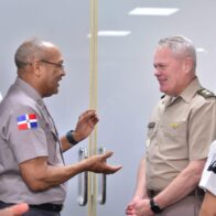 Director general de la Policía Nacional recibe visita del director del IADC