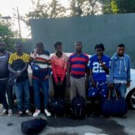 Ejército retiene dos vehículos dejados abandonados con haitianos indocumentados