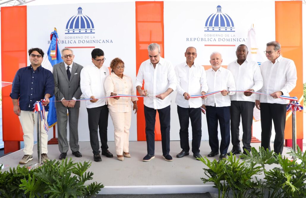 Presidente Abinader inaugura tramo II de la Avenida La Ecológica