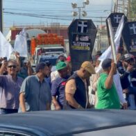 Transportistas en Santiago se movilizan contra los tapones