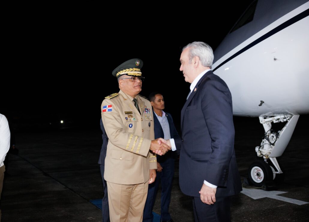 Abinader regresa al país tras participación en Conferencia Internacional de Energía en Guyana