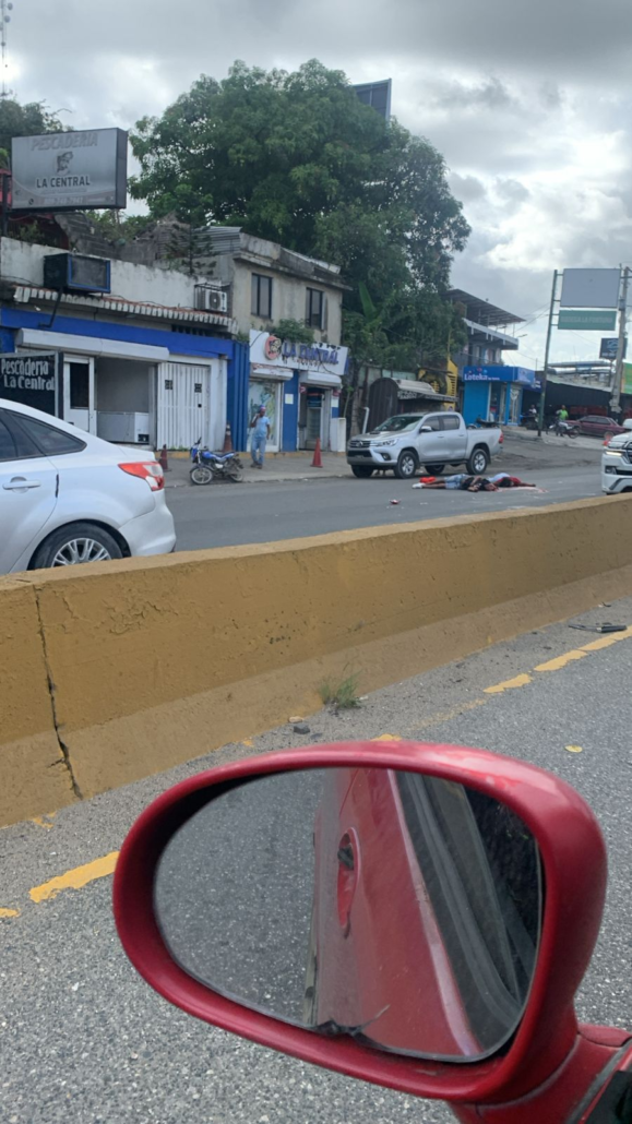 Dos personas mueren en accidente de tránsito en autopista Duarte