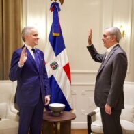 Abinader juramenta a Eduardo Estrella y a Luis Miguel De Camps como nuevos ministros