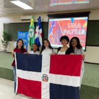 Valerie Diaz destaca importancia de los símbolos patrios; realiza conversatorio juvenil