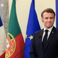 Macron cree que la UE tendrá que responder de forma recíproca si EE.UU. impone aranceles