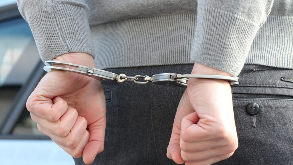 Arrestan madre acusada de causar la muerte de su bebé en Villarpando, Azua