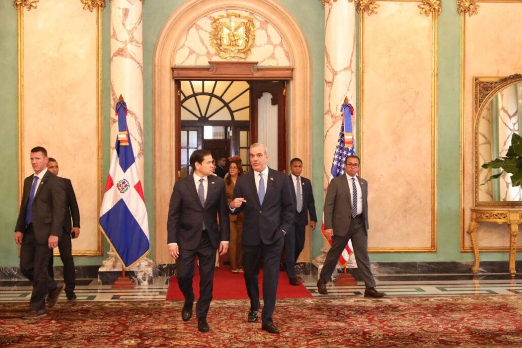 Transmisión de la rueda de prensa del secretario de Estado de Estados Unidos, Marco Rubio, en el Palacio Nacional de la República Dominicana.