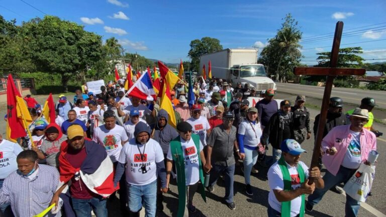 terminan manifestacion en contra de barrick gold | Noticias de hoy en De Último Minuto