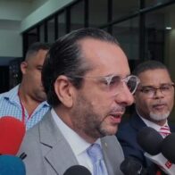 Diputados oficialistas no aprueban se elimine cobro de impuestos a plataformas digitales