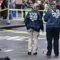 Hombre fue incendiado mientras caminaba en Times Square, New York