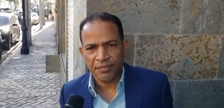 Presidente de la CNTT descarta monorriel resuelva problemas del tránsito en Santiago