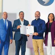 Clausuran formación en gestión municipal con llamado a la excelencia