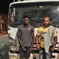 Apresan camionero ocultaba indocumentado bajo una carga de sacos en Valverde