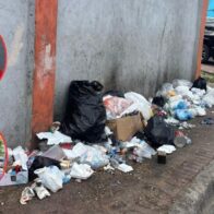 Moradores de Los Alcarrizos satisfechos con recogida de basura; piden multas a quienes la tiren a la calle