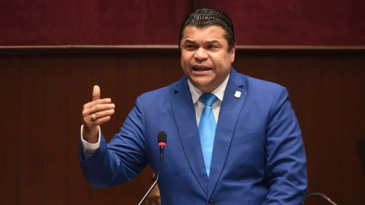 Tobías Crespo reintroduce proyecto de ley para reducir un 75 % multas de tránsito