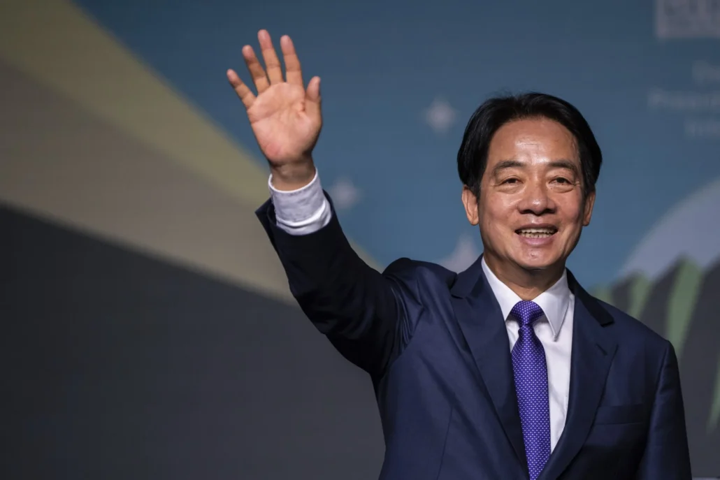 Presidente de Taiwán ordeno "responder de forma estricta" a las maniobras de China