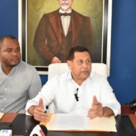 Alcalde de Samaná denuncia titulación irregular de terrenos con vocación turística