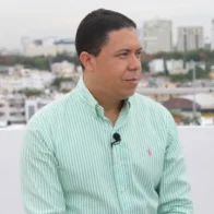Dueño de Ensegundos intima a Indhira Suero por uso no autorizado de su marca