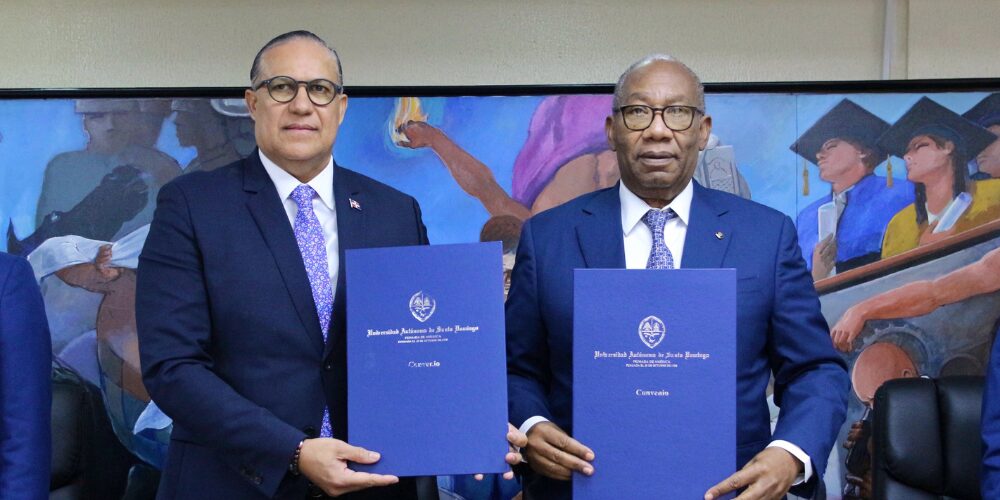 UASD y ODAC firman acuerdo para acreditar laboratorios y formar especialistas en calidad
